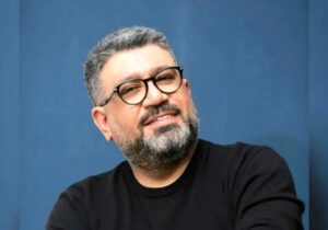 ببینید | اولین واکنش رضا رشیدپور به سیم کارت سفید