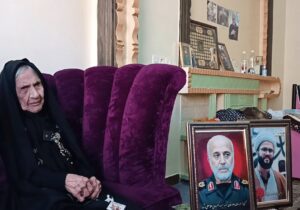 ناگفته های مادر سرلشکر رشید از فرزندش/ از همه بچه‌هام بیشتر دوستش داشتم/ اگر می‌دانستم شهید می‌شود، بیشتر بغلش می‌کردم، بیشتر می‌بوسیدمش…