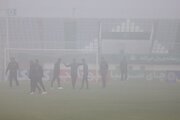 عکس | مه شدید در اراک؛ یک بازی لیگ برتر به تعویق افتاد