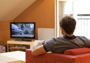 فیلم‌های سینمایی تلویزیون جمعه ۵ دی ۱۴۰۴