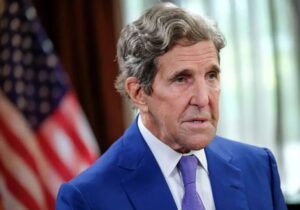 ببینید | افشاگری دیپلمات ارشد پیشین ایران در نیویورک؛ ماجری درخواست ویزای توریستی جان کری برای سفر به ایران چه بود؟