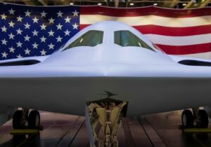 چوب حراج آمریکا به بمبافکن B-۲۱