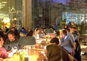 چرا سعید جلیلی با پاتوق ها ی جوانان از جمله کافه ها مخالف است؟ / نادیده انگاری سیاست رسمی در پاتوق ها / پاتوق ها مقوم حوزه عمومی و جامعه مدنی