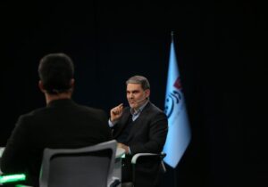 ببینید | ادعای جنجالی نماینده مجلس: دلار تا ۱۵۰ هزار تومان طبیعی است!