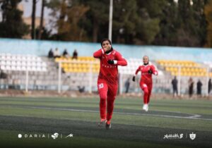 مهاجم پرسپولیس ۲ جلسه محروم شد!