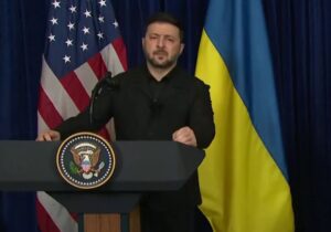 زلنسکی: مردم اوکراین خواهان صلح هستند اما عقب‌نشینی از اراضی‌ را نمی‌پذیرند