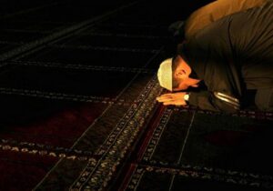 نماز شب؛ کلید برکت مال، سلامت نفس و آبادی دنیا و آخرت