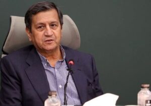 توصیه به پزشکیان: وفاق بازی را کنار بگذارید و پشت همتی بایستید/ پایداریچی ها فتنه خواهند کرد