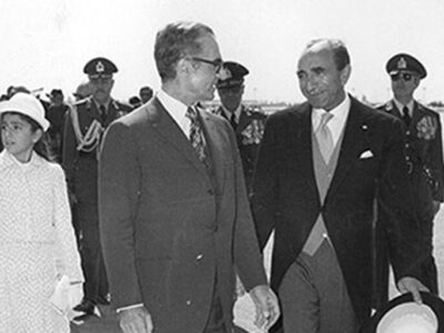 خاطرات علم: شاه گفت، نمی‌خواهم تمام اختیار تبلیغاتی خودم را به دست یهودی‌ها بدهم