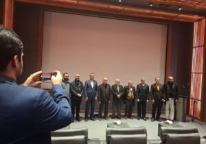 پیشنهاد تماشای یک مستند به وزیر امور خارجه