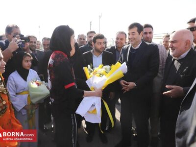 استخر سرپوشیده هندیجان پس از ۱۵ سال با حضور وزیر ورزش به بهره‌برداری رسید + عکس