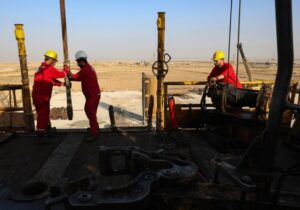 مدیرامور مالی شرکت ملی نفت: هیچ طلب راکدشده‌ای از محل صادرات نفت وجود ندارد