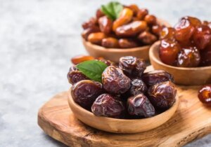 بهترین زمان مصرف خرما برای هضم بهتر، کنترل ولع و افزایش انرژی