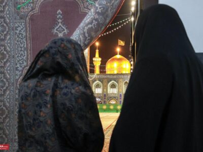 آیین معنوی اعتکاف ماه رجب در حرم مطهر امام رضا(ع) + گزارش تصویری