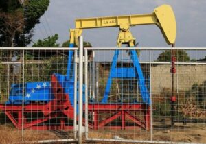 رایزنی آمریکا با شرکت‌های نفتی برای احیای تولید ونزوئلا