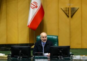 رئیس مجلس: دامنه تغییرات نرخ ارز در بودجه باید مشخص شود