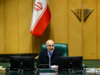 رئیس مجلس: دامنه تغییرات نرخ ارز در بودجه باید مشخص شود