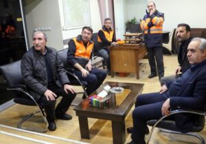 حضور استاندار آذربایجان شرقی در مرکز کنترل ترافیک شهر تبریز و مرکز مدیریت راه‌های استان