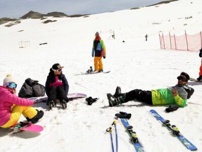 آغاز ورزش اسکی در پیست پاپایی زنجان