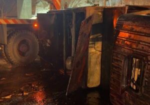 واژگونی دستگاه خودرو حمل بنزین سیار، مقابل خیابان ولنجک