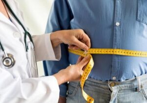 کشف جدید: میکروب‌های دهان می‌توانند از چاقی جلوگیری کنند