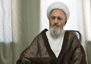 آیت الله سبحانی: استاد مهدوی‌راد چراغ راه پژوهشگران علم و فرهنگ است