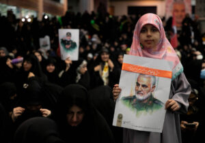 مکتب سلیمانی و المهندس؛ قطب‌نمای مقاومت در برابر سلطه و تروریسم