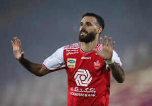 احمد نوراللهی: در ایران فقط برای پرسپولیس بازی می‌کنم!