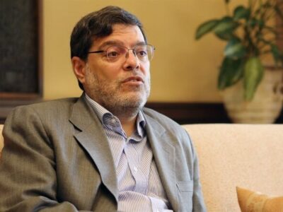 ببینید | محمد مرندی در مصاحبه با شبکه انگلیسی: اگر آمریکا به ایران حمله کند… /  رهبر انقلاب هیچ جا نمی‌رود