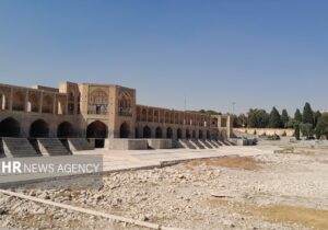 هوای اصفهان در مرز آلودگی؛ وضعیت خمینی‌شهر قرمز شد