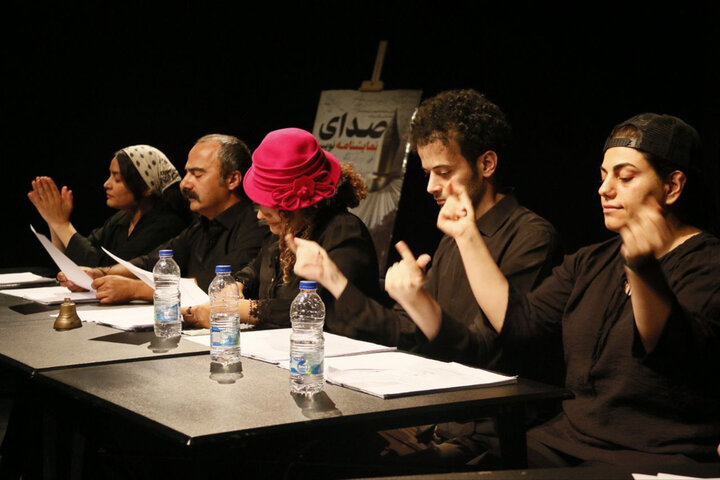 زنان در فضای مردسالار هم هنر خود را نشان دادند؛ گعده‌های رفاقتی مردانه