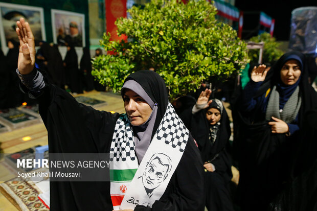 ساعت ۱:۲۰ به وقت حاج قاسم