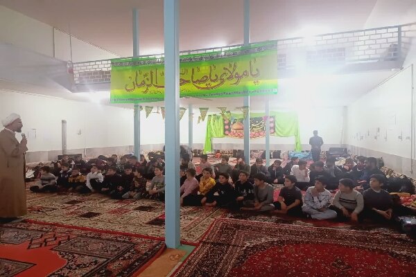 ۱۳۰ نوجوان در مسجد حضرت ابوالفضل اردل معتکف شدند