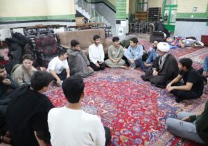 اعتکاف فرصتی برای خودسازی؛ استقبال دانش آموزان سمنانی چشم‌گیر است