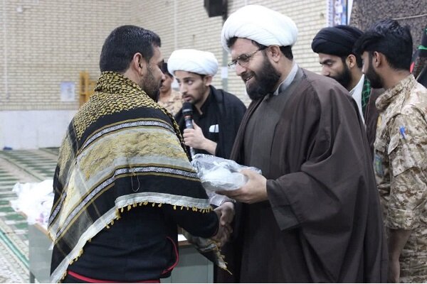 مراسم اختتامیه اعتکاف در دلگان برگزار شد