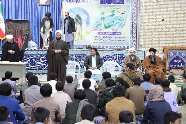 مراسم اختتامیه اعتکاف در دلگان برگزار شد