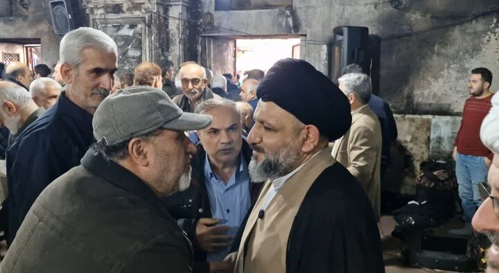 مسجد جامع لاهیجان؛ بعد از آتش کینه اغتشاشگران روز هم تعطیل نشد