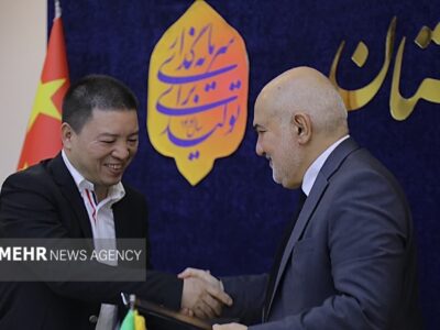 امضای تفاهمنامه احداث صنایع فولاد ونیروگاه بین استانداری خوزستان و چین