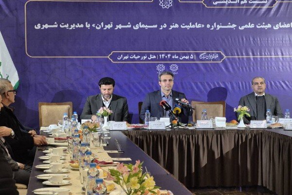 حضور اساتید دانشگاه در بدنه شهرداری یک کمک جدی است