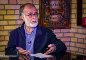 ببینید | عطریانفر: رضا پهلوی می‌توانست به ایران بیاید و مانند یک شهروند معمولی زندگی کند اما…