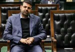 افزایش بیش از ۴۰ درصدی حقوق کارگران در سال آینده/ نادری: نرخ دستمزد کارگران و کارمندان نباید نرخ بقا باشد/ شاهد ناهماهنگی در تیم اقتصادی دولت هستیم