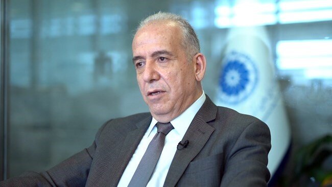 حاکمیت الیگارشی در ایران قوی‌تر از روسیه است/ حریری: زور حاکمیت به الیگارشی نمی‌رسد، به کارمند و کارگر و بازنشسته فشار می‌آورد