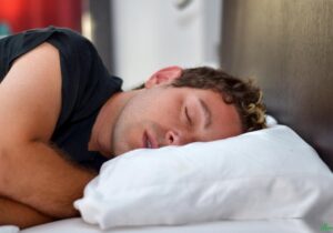 منیزیم یا روی؛ کدام برای خواب مفید است؟