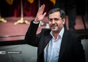 طعنه و توهین همزمان جبرائیلی به قالیباف؛ داشتم ازدواج می‌کردم کاندیدا بودی، پسرم دارد ازدواج می‌کند باز کاندیدایی/ با پول بیت‌المال به من حمله می‌کنند