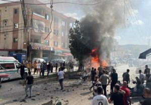 ببینید | تصاویر حمله هوایی عربستان به منطقه‌ای در جنوب یمن