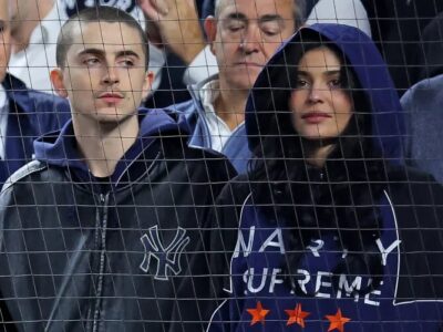 تشکر عاشقانه تیموتی شالامی از کایلی جنر روی صحنه: بدون تو نمی‌توانستم به اینجا برسم