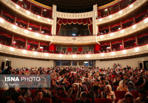 پشت صحنه لغو کنسرتها چه کسانی هستند؟/ گروه فشار علیه خواننده‌ها از کجا فرمان می گیرند؟