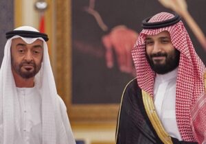 خروج کنسول عربستان از دبی در سایه تشدید تنش در یمن / گفت وگوی امیر قطر با ولیعهد عربستان و رئیس امارات