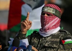 سخنگوی القسام: تمام اسرای زنده و مرده اسرائیلی را بدون تأخیر تحویل دادیم