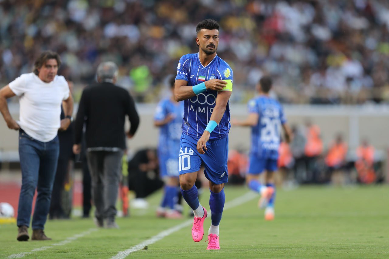 استقلال با این شرایط بعید است قهرمان شود؛ پدرم راست می‌گفت، از فوتبال حرفه‌ای فقط شماره لباس‌ها خارجی شده است!